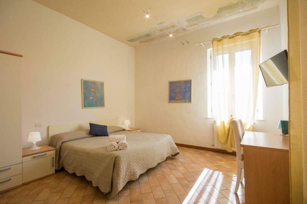 Gh Paradiso - Apartments Сієна Екстер'єр фото