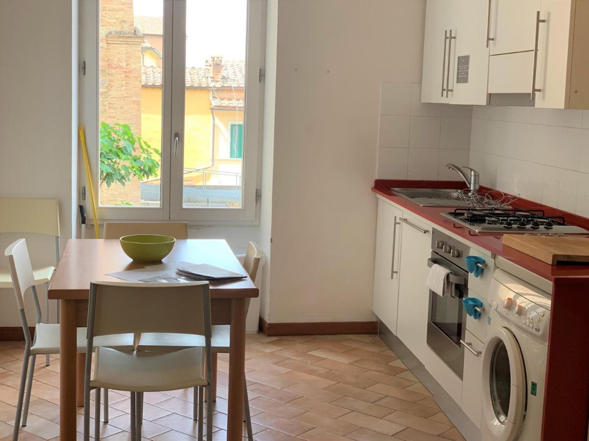 Gh Paradiso - Apartments Сієна Екстер'єр фото