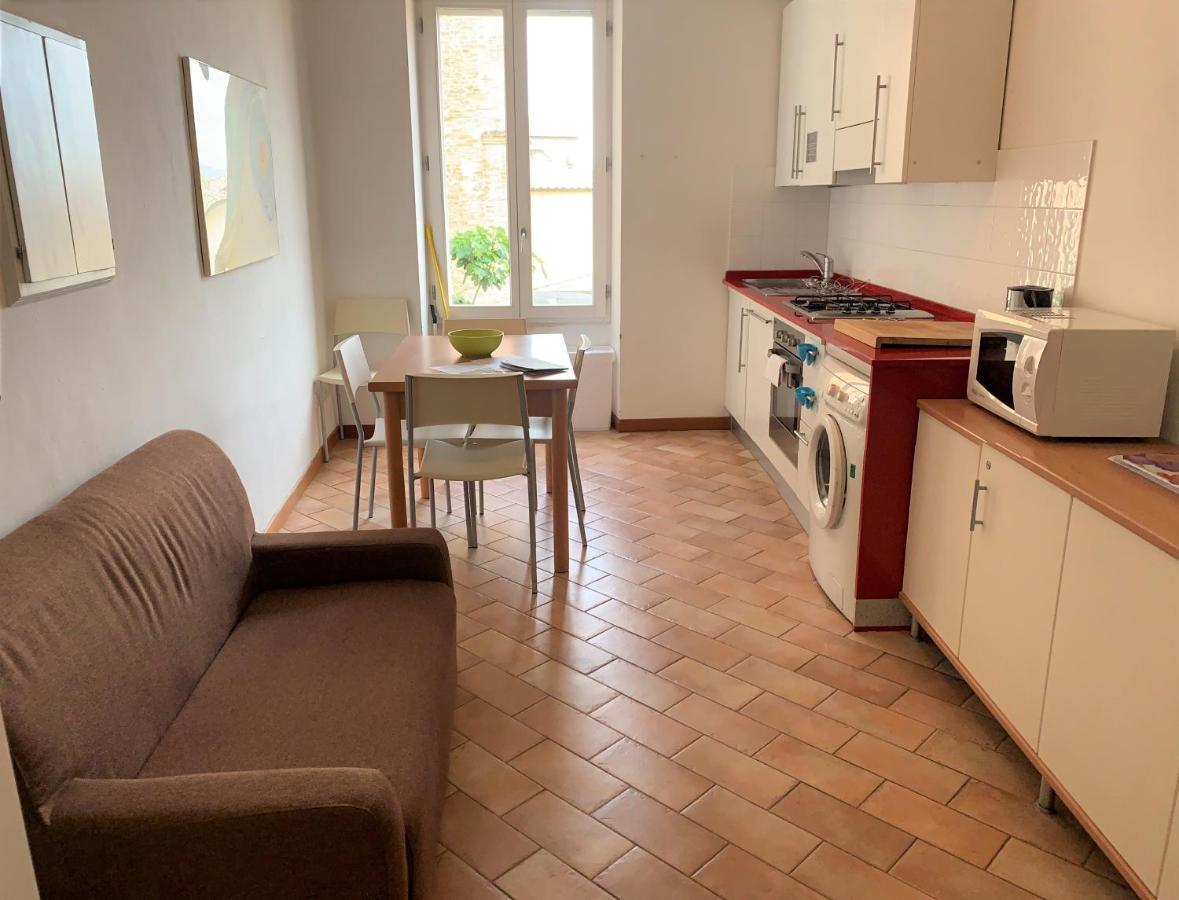 Gh Paradiso - Apartments Сієна Екстер'єр фото